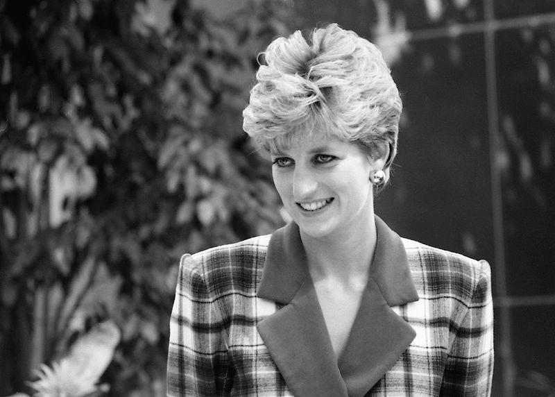 Diana Princess Of Wales A Queen Of People S Hearts History Of Royal Women