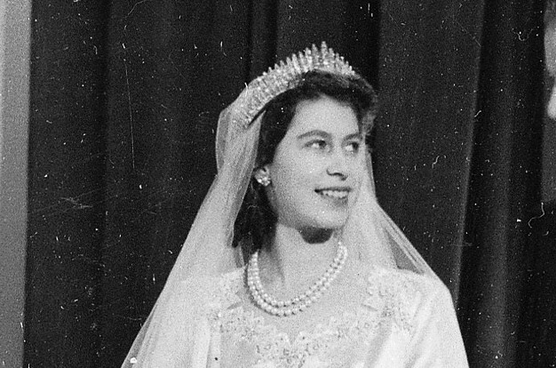 Queen Mary's Fringe Tiara - History of Royal Women